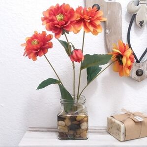 Artificial Mums Arrangement